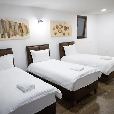 Smestaj Centar Ub 35 公寓 Ub