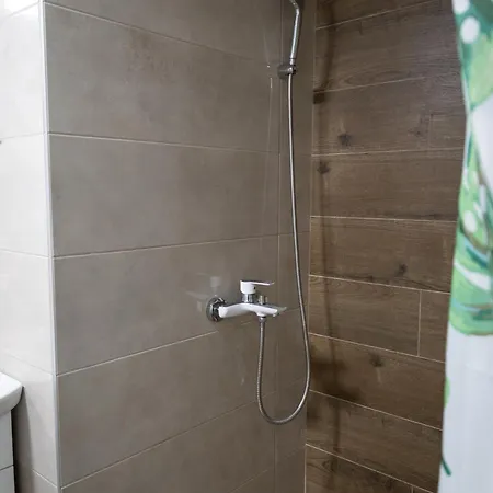 Smestaj Centar Ub 35 *