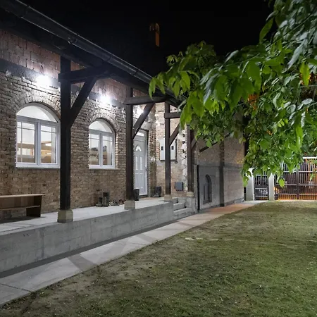 公寓 Smestaj Centar Ub 35 *