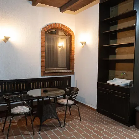 Smestaj Centar Ub 35 * Ub